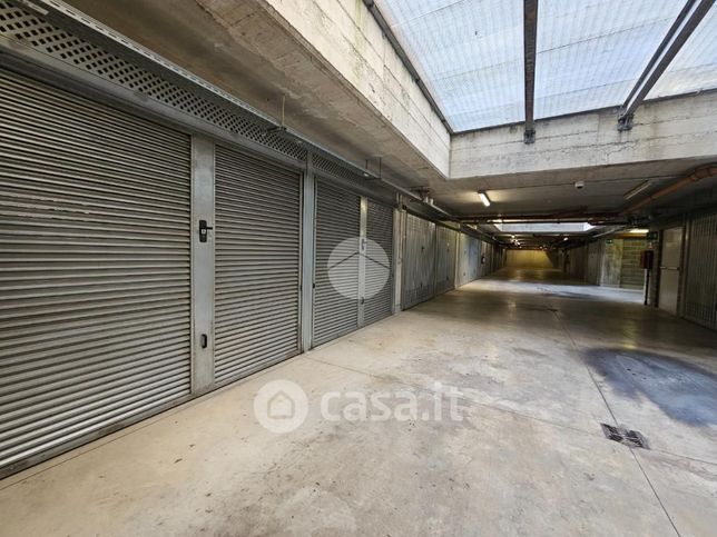 Garage/posto auto in residenziale in Via Carlo Imbonati 17