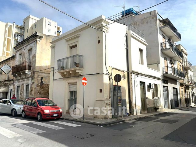 Casa indipendente in residenziale in Via Mario Rapisardi 2