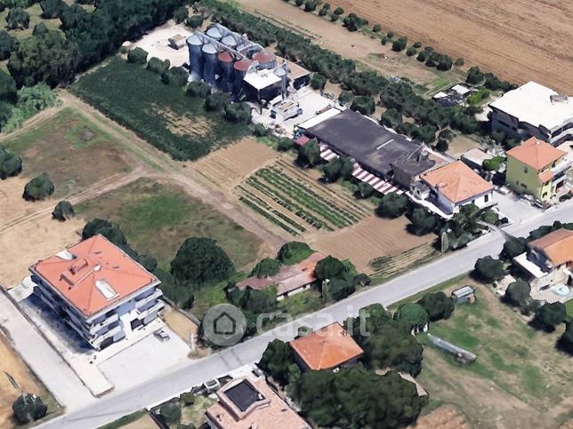 Terreno edificabile in residenziale in Via Ascolana
