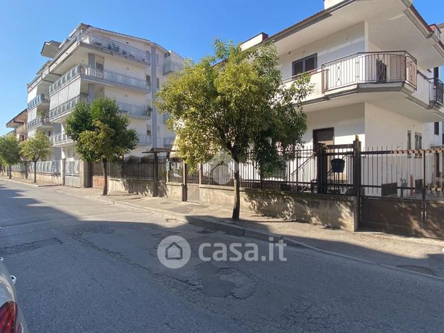 Appartamento in residenziale in Via Calabria 31
