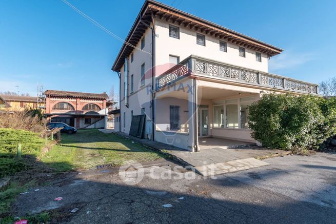 Appartamento in residenziale in Via Nazario Sauro 2