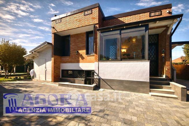 Villa in residenziale in Via Tremiti