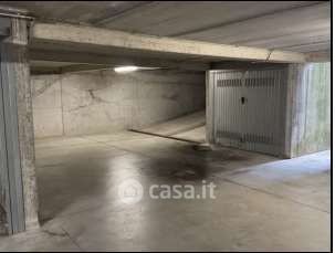 Box/posto auto in residenziale in Via Martiri della Libertà