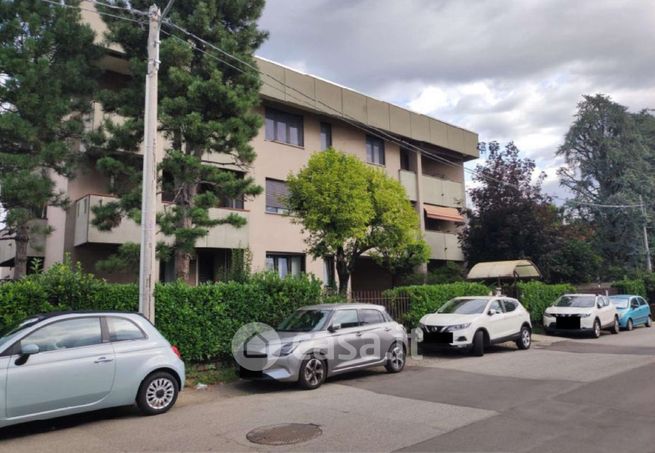 Appartamento in residenziale in Via Lombardia 6