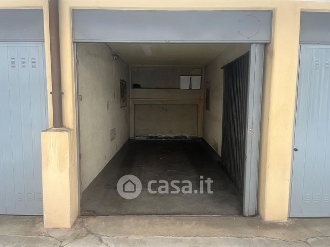 Garage/posto auto in residenziale in Via Gran San Bernardo 6