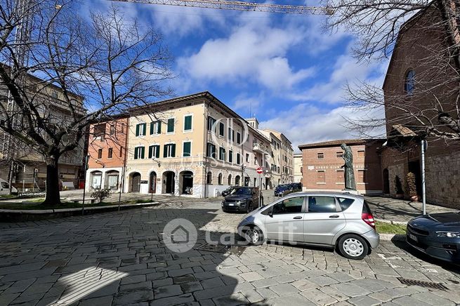 Appartamento in residenziale in Via Montebello