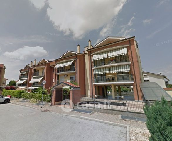 Box/posto auto in residenziale in Via Cuneo 15