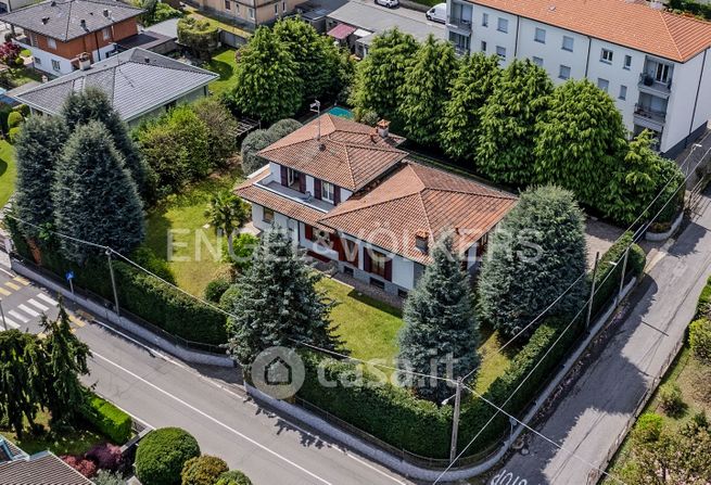 Villa in residenziale in Via Innocenzo XI 6