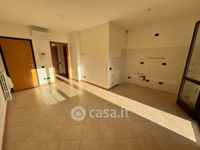 Appartamento in residenziale in Via Rodolfo Morandi