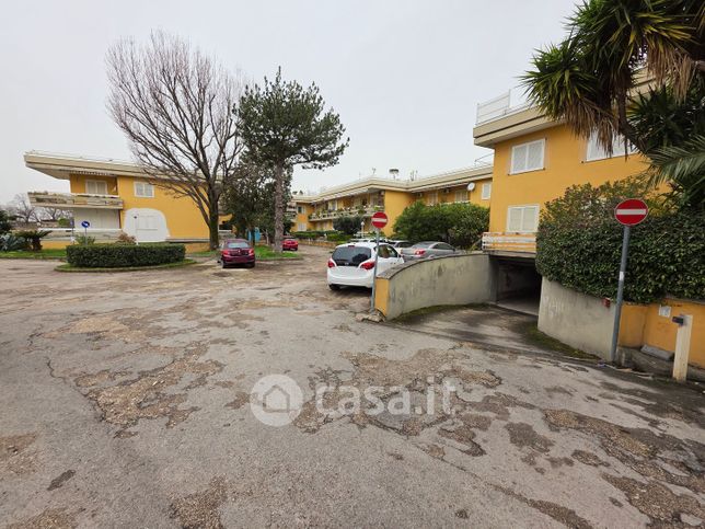 Box/posto auto in residenziale in Via Feudo di San Martino 24