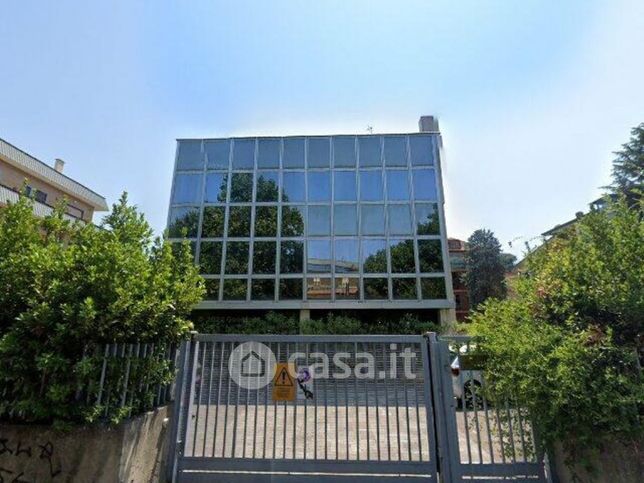 Ufficio in commerciale in Via degli Artificieri 53