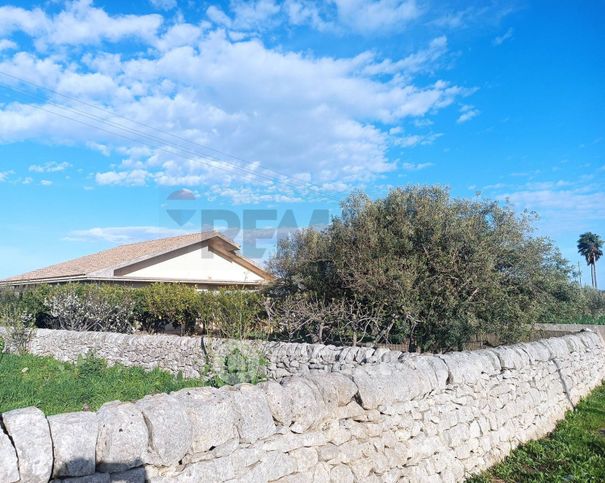 Villa in residenziale in Contrada Cannizzara