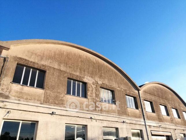 Capannone in commerciale in Via Civiltà del Lavoro 65