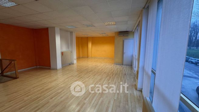 Ufficio in commerciale in Galleria D'Alviano Bartolomeo