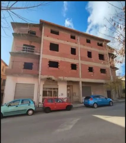 Box/posto auto in residenziale in Via Sette Fratelli