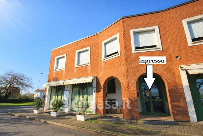 Ufficio in commerciale in Via Vilfredo Pareto 5
