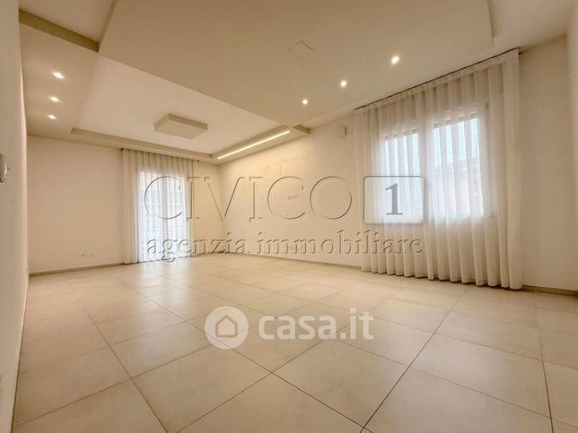 Appartamento in residenziale in Via Giorgio Corbetta 63