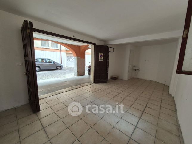 Box/posto auto in residenziale in Via Bartolomeo Bellano