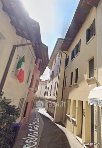 Ufficio in commerciale in 