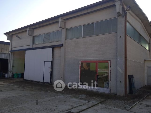 Capannone in commerciale in Strada Provinciale 654 R