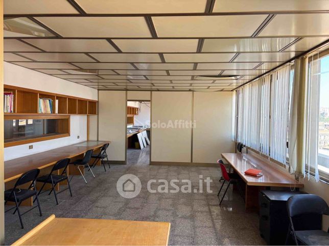 Ufficio in commerciale in Via Luigi Rizzo 26