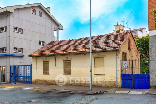 Casa indipendente in residenziale in Via Vittoria Colonna 16