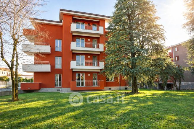 Appartamento in residenziale in Via Pozzo 1