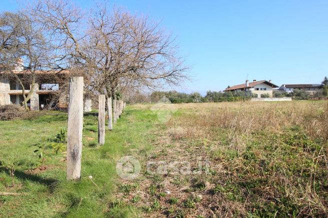 Terreno edificabile in residenziale in Via Centa 5