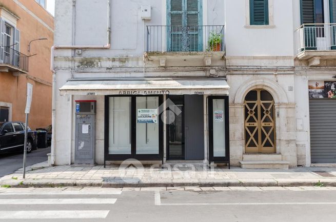 Box/posto auto in residenziale in Via Camillo Benso Conte di Cavour 100
