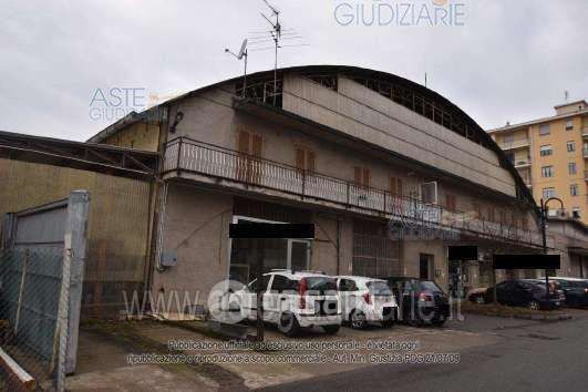 Capannone in commerciale in Via Mazzini Giuseppe 4 -10