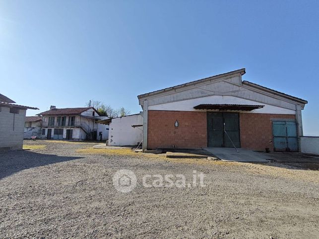 Rustico/casale in residenziale in Via Poirino 391