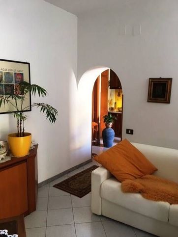 Casa indipendente in residenziale in