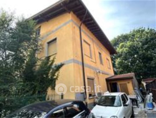 Casa bi/trifamiliare in residenziale in Via Treviso 7