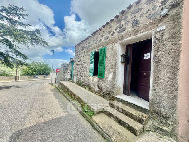 Casa indipendente in residenziale in Via Giuseppe Mazzini 104