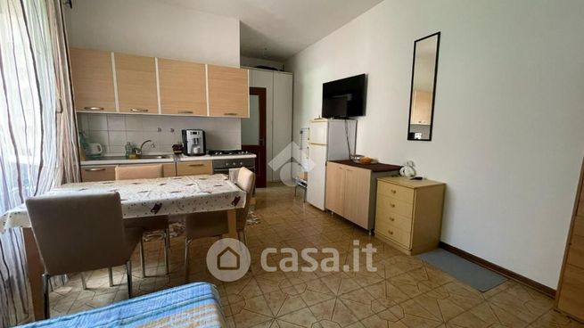 Appartamento in residenziale in Via Giovanni Asti 3