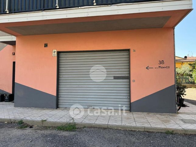 Garage/posto auto in residenziale in Via Monaco 36