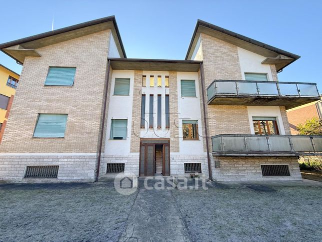 Casa indipendente in residenziale in Viale del Polacchino