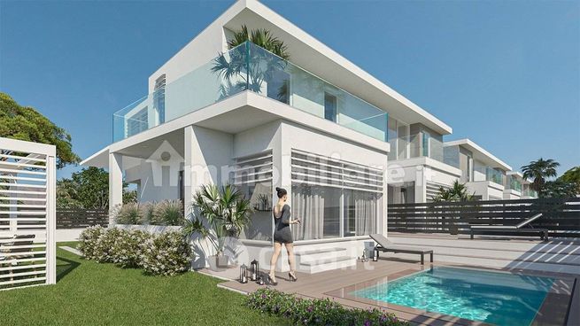 Casa bi/trifamiliare in residenziale in Via Carlo Calcaterra