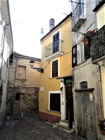 Casa indipendente in residenziale in Via Camillo de Nardis