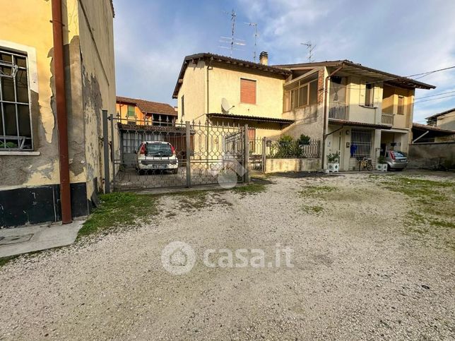 Casa indipendente in residenziale in Via Palestro 38