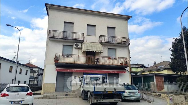 Appartamento in residenziale in Via Albegno 1