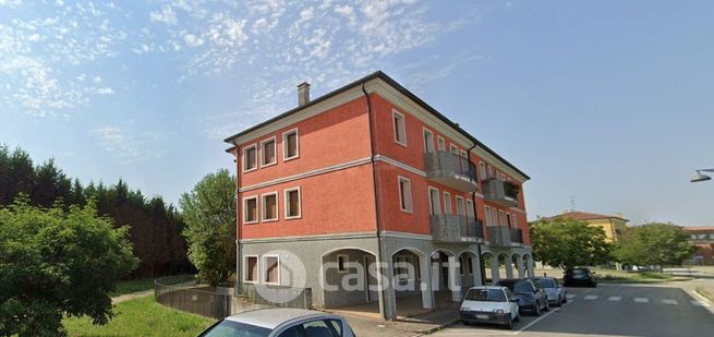 Appartamento in residenziale in Via Trevisan 10