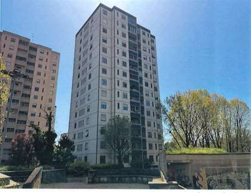 Appartamento in residenziale in Via Mario Borsa 32