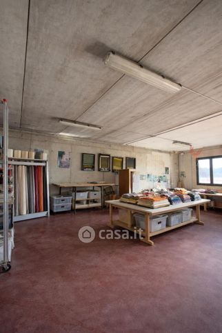 Capannone in commerciale in Via Pian Masino 80