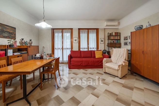 Appartamento in residenziale in Via Coluccio Salutati 7