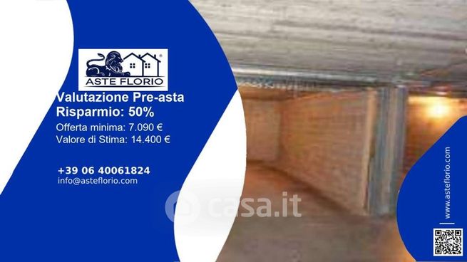 Box/posto auto in residenziale in Via Italia 5