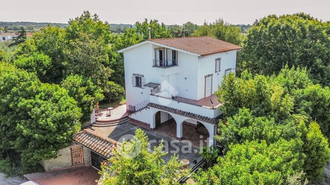 Villa in residenziale in Via Aviatina 39