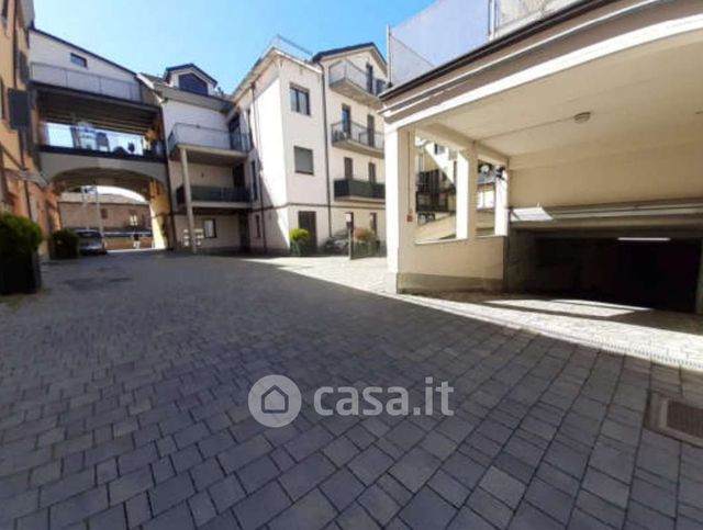 Box/posto auto in residenziale in Via San Carlo