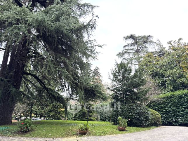 Attico/mansarda in residenziale in Viale Antonio Aldini 226