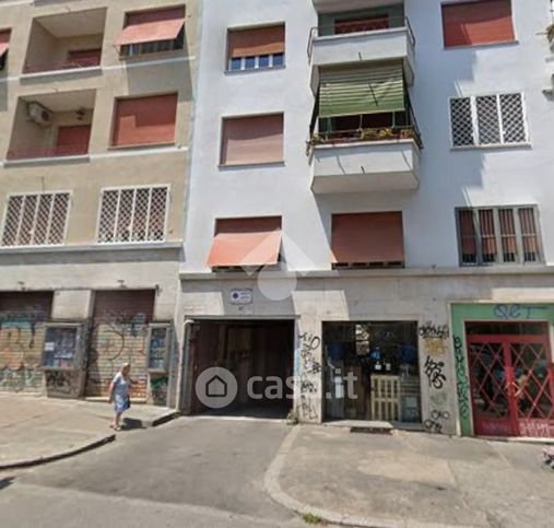 Box/posto auto in residenziale in Via Gela 47